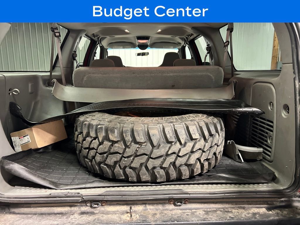 Used 2005 Ford Excursion XLS AWD/4WD image 24