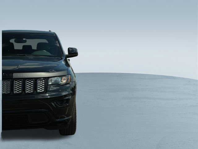 Used 2019 Jeep Grand Cherokee Altitude AWD/4WD image 39
