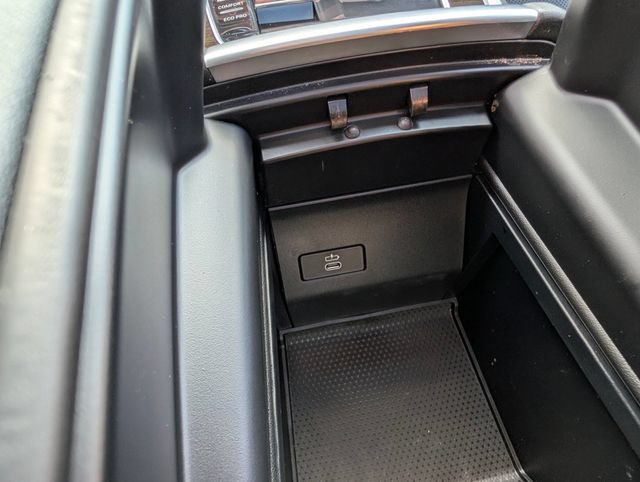 Used 2024 BMW X5 sDrive40i w/ Parking Assistance Package RWD image 32
