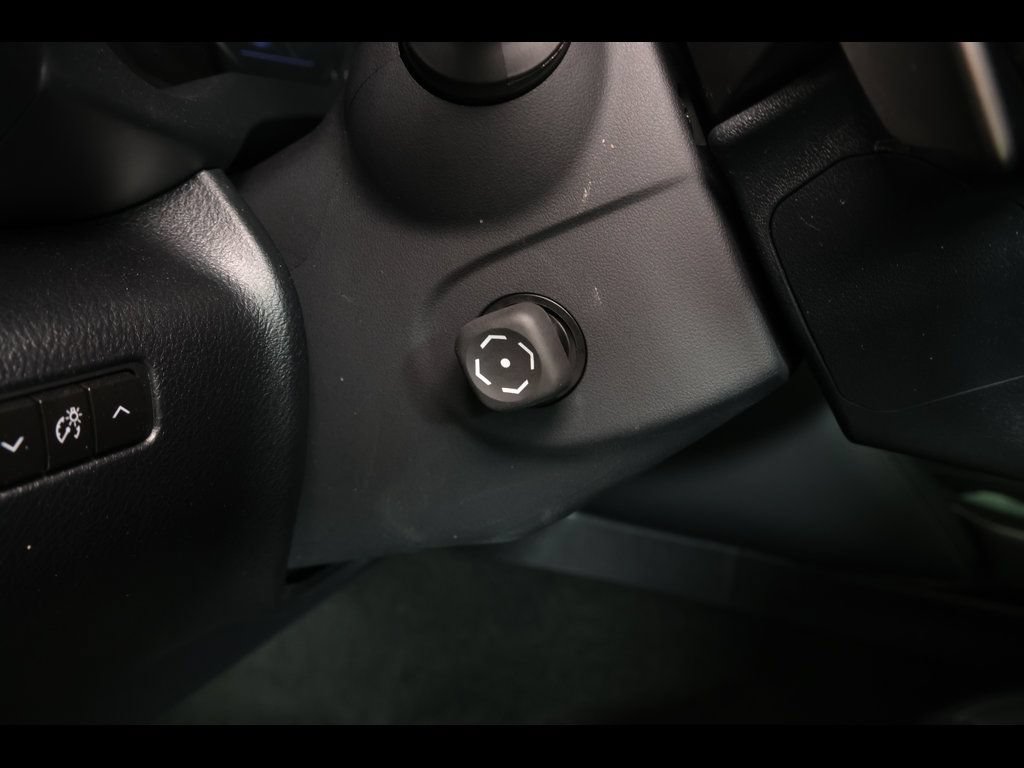 Used 2023 Lexus IS 350 F Sport w/ Memory Package AWD/4WD image 17