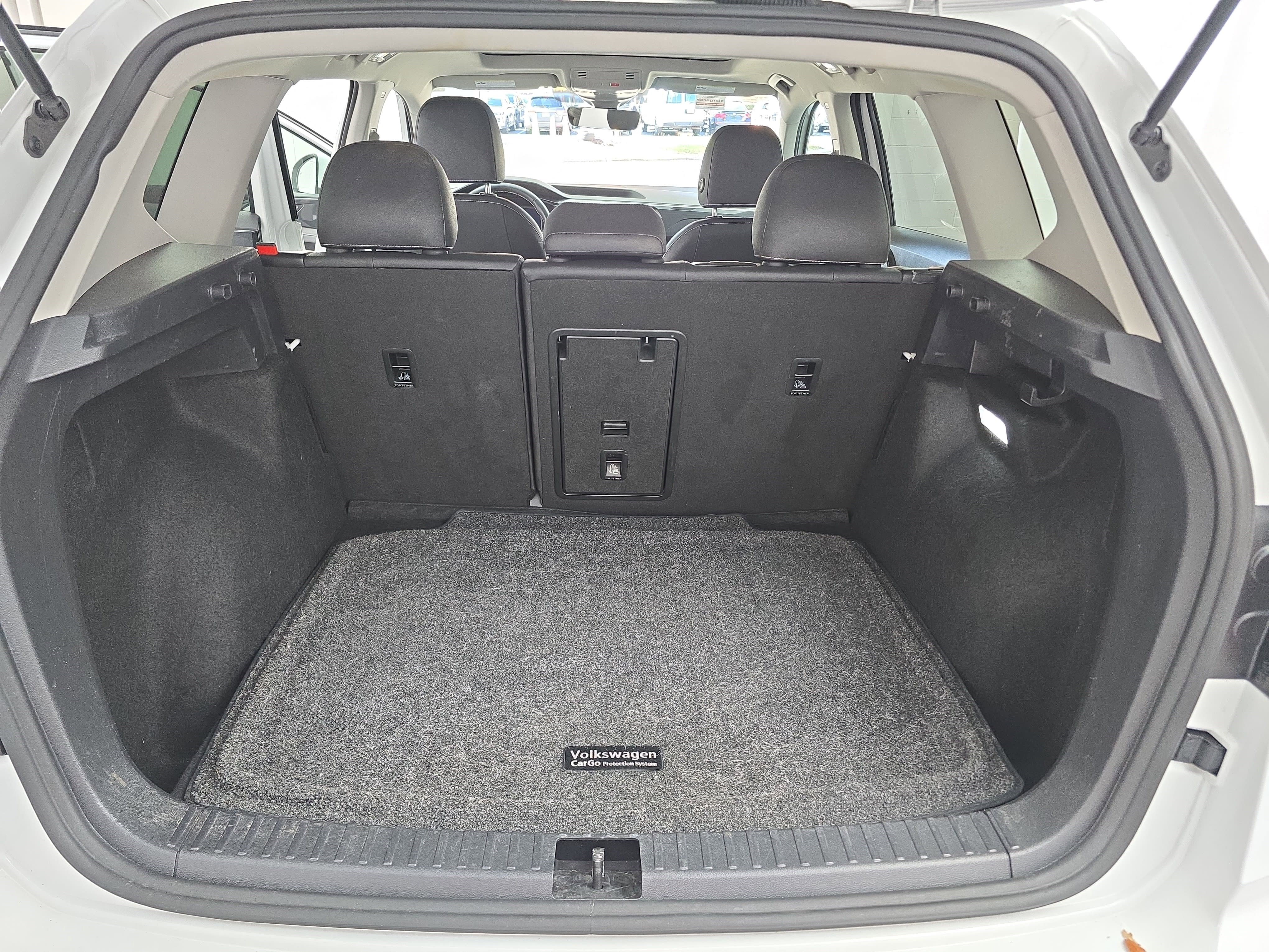 Used 2024 Volkswagen Taos SEL image 12