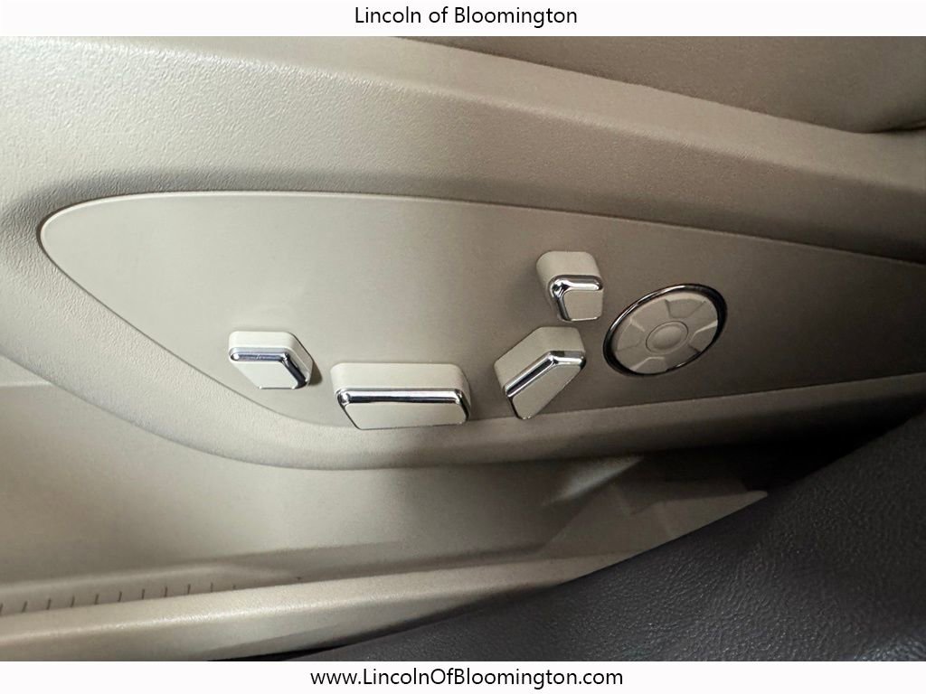 Used 2022 Lincoln Nautilus Reserve w/ Equipment Group 201A AWD/4WD image 40