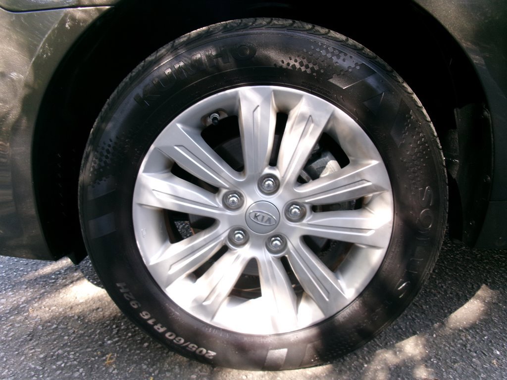 Used 2010 Kia Optima LX w/ Convenience Pkg image 46