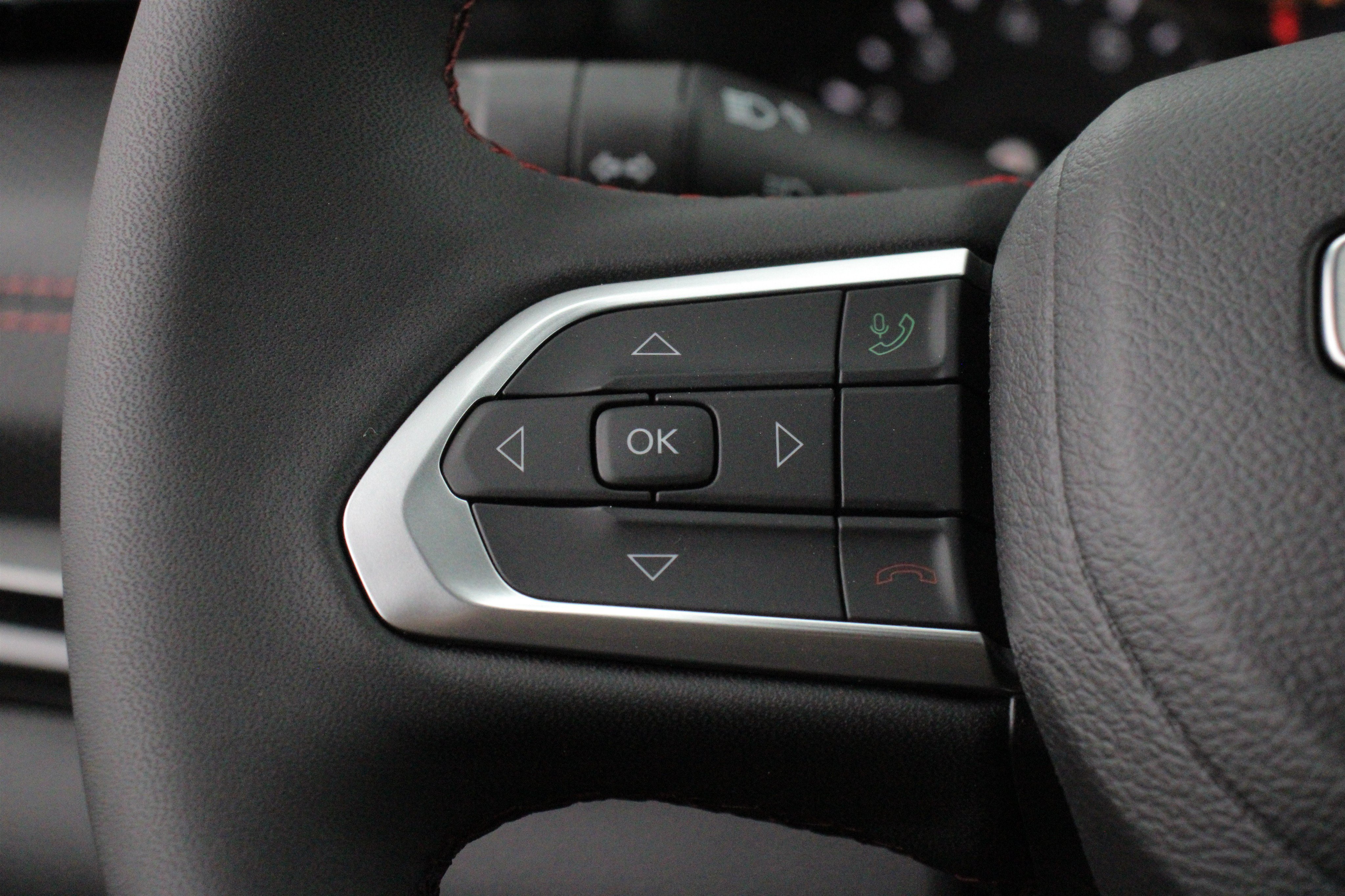 New 2026 Jeep Compass Trailhawk AWD/4WD image 9