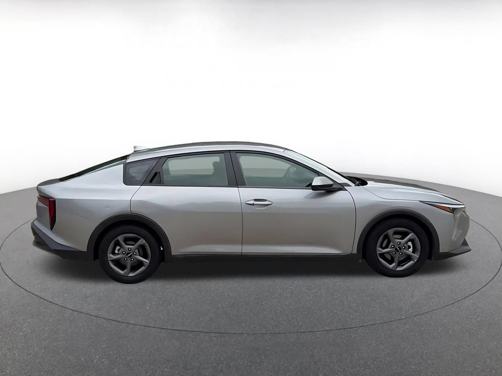 Used 2025 Kia K4 FWD image 15