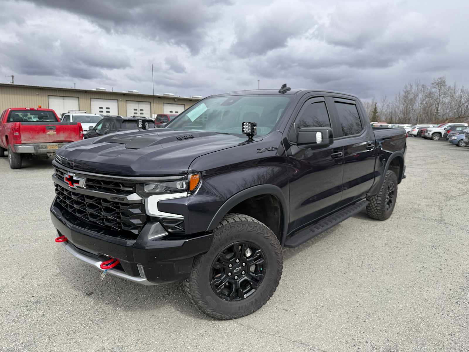 Used 2024 Chevrolet Silverado 1500 ZR2 w/ Technology Package AWD/4WD image 1