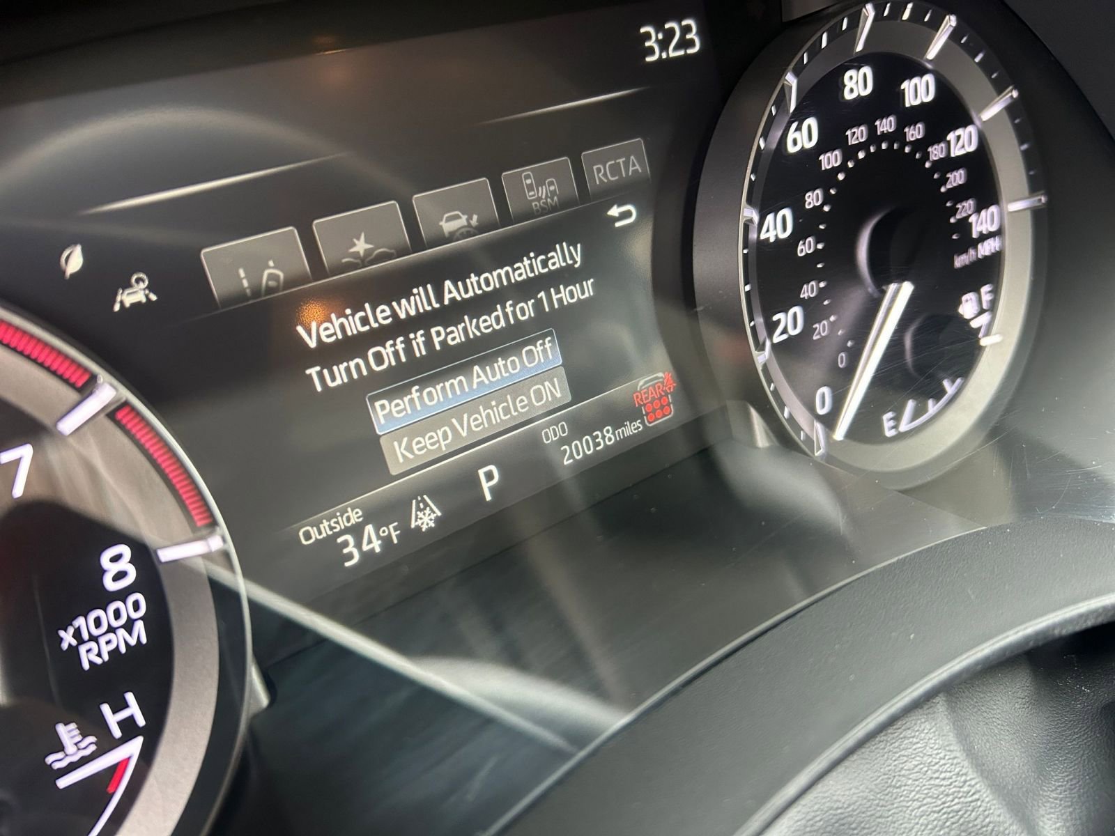 Used 2025 Toyota Highlander LE image 43