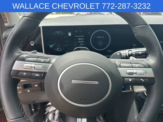 Used 2025 Hyundai Tucson Limited FWD image 19