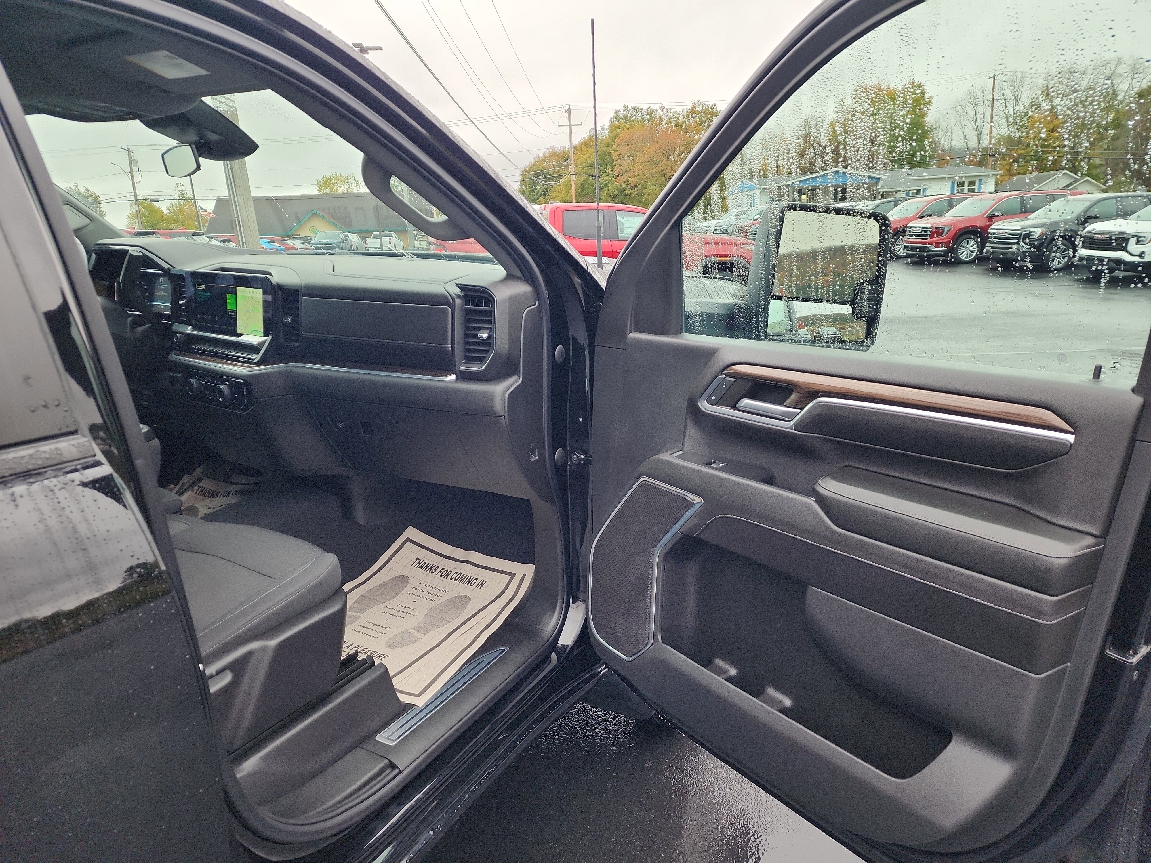 Certified 2024 Chevrolet Silverado 2500 LT w/ Convenience Package image 32