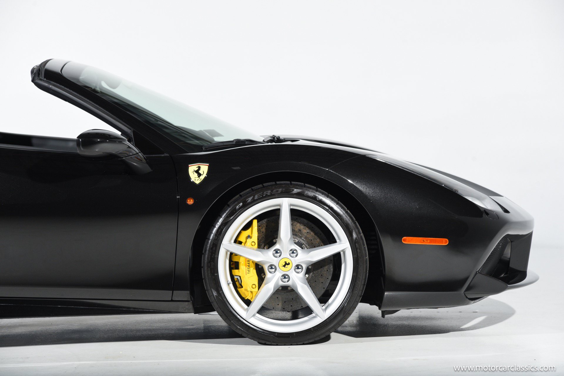 Used 2016 Ferrari 488 Spider RWD image 25