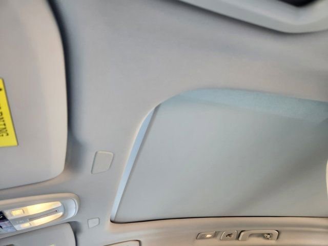 Used 2025 Volvo XC60 B5 Core image 27