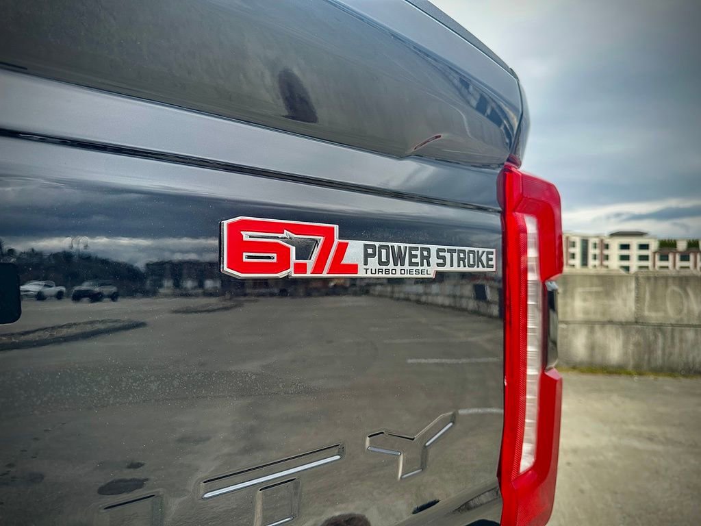 New 2026 Ford F250 Lariat w/ Black Appearance Package image 43