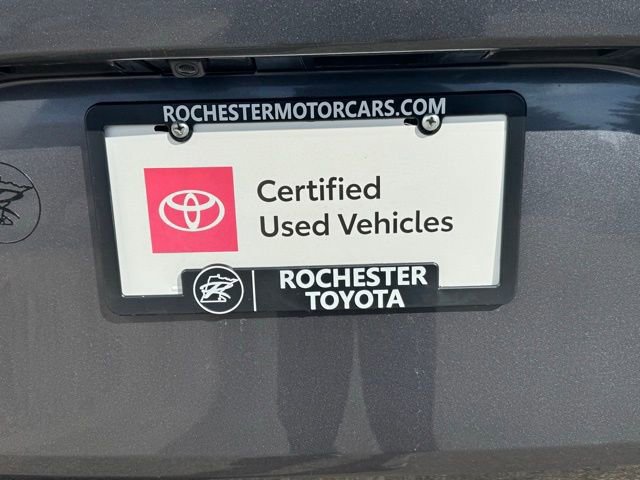 Certified 2025 Toyota Sienna LE image 48
