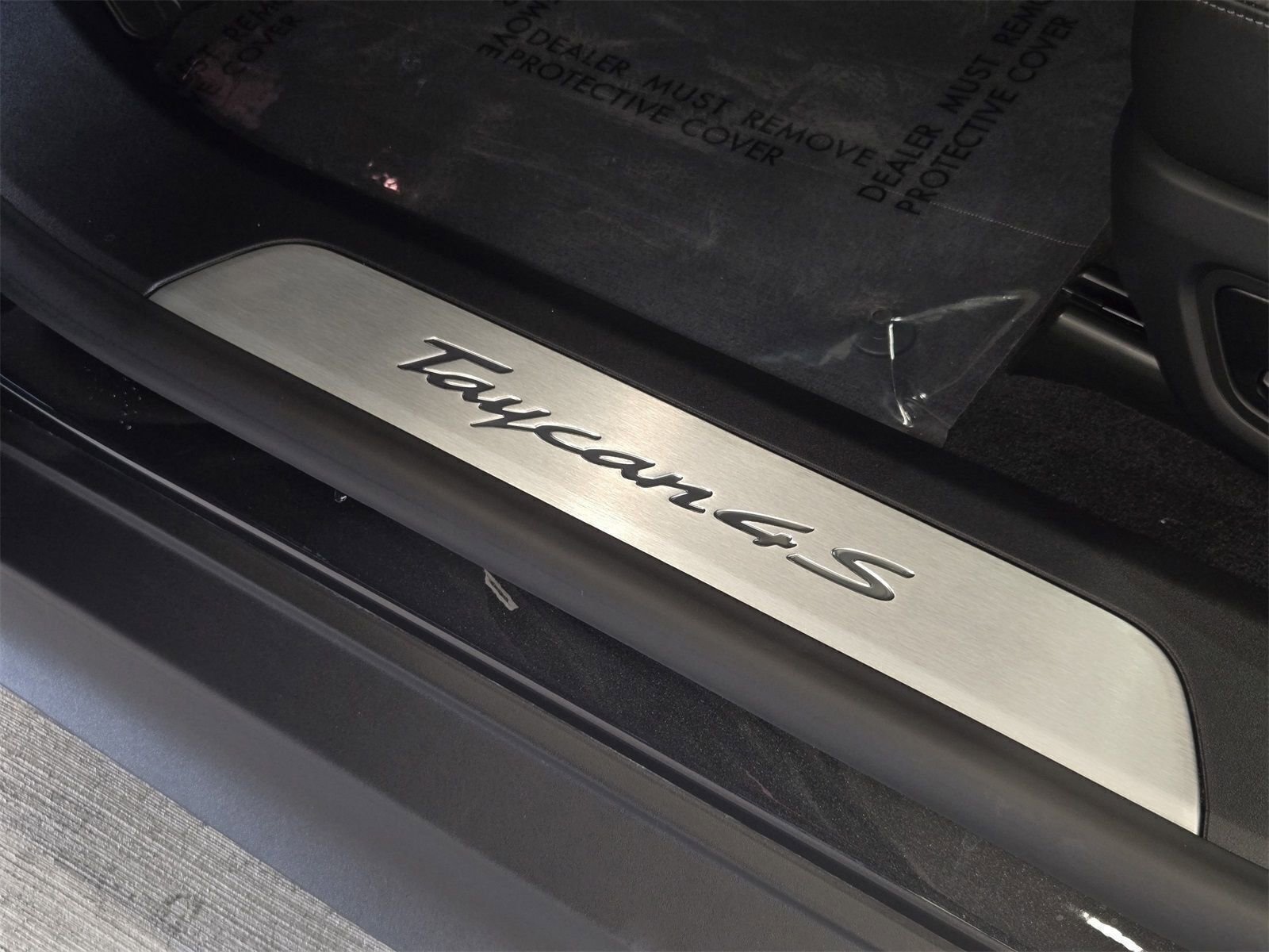 Used 2025 Porsche Taycan 4S image 15