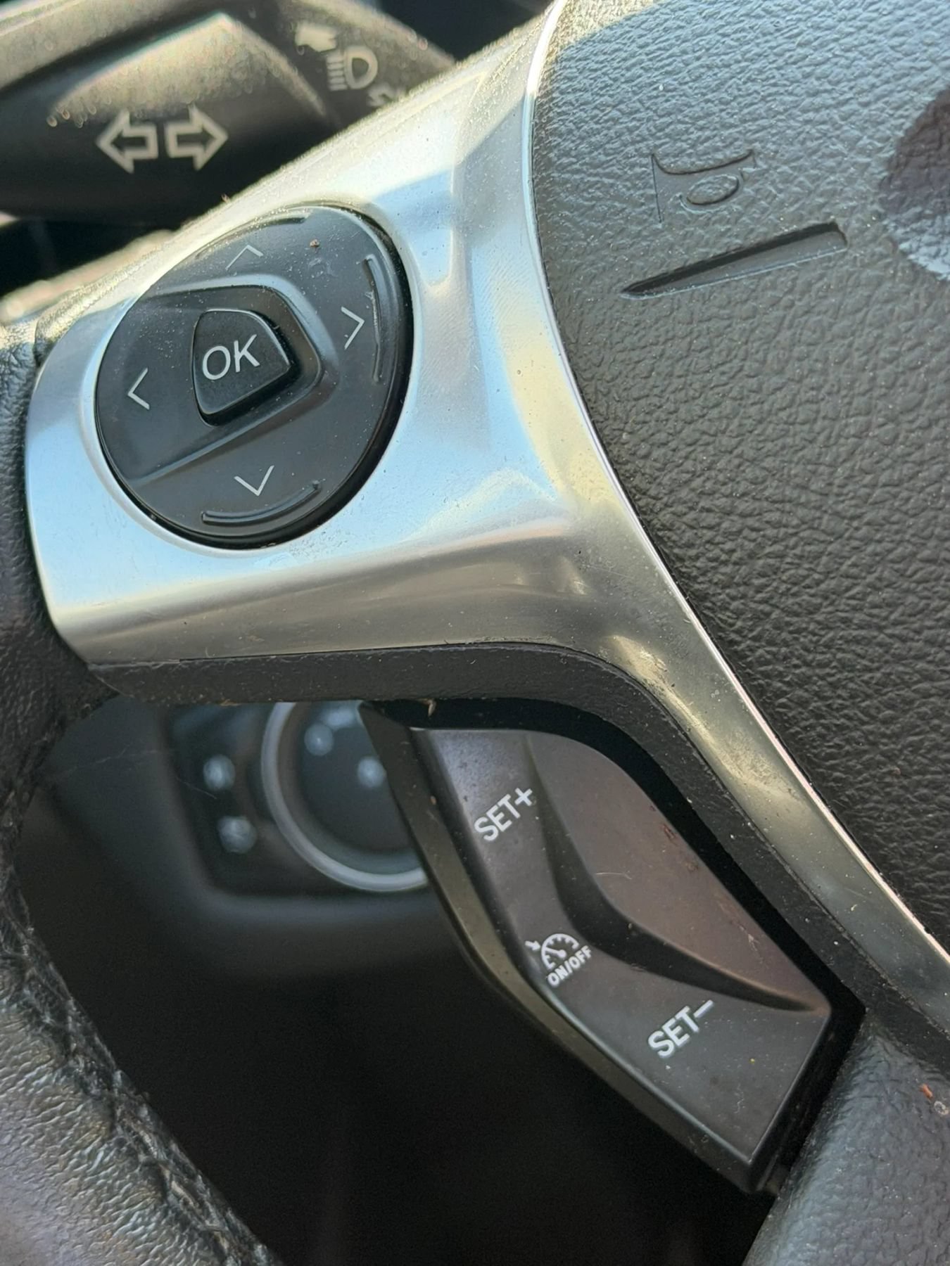 Used 2016 Ford Escape Titanium AWD/4WD image 18