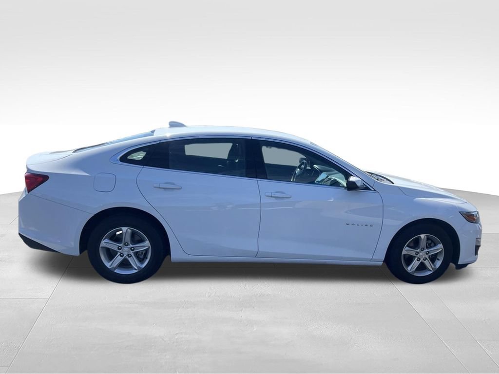 Used 2024 Chevrolet Malibu LT FWD image 12
