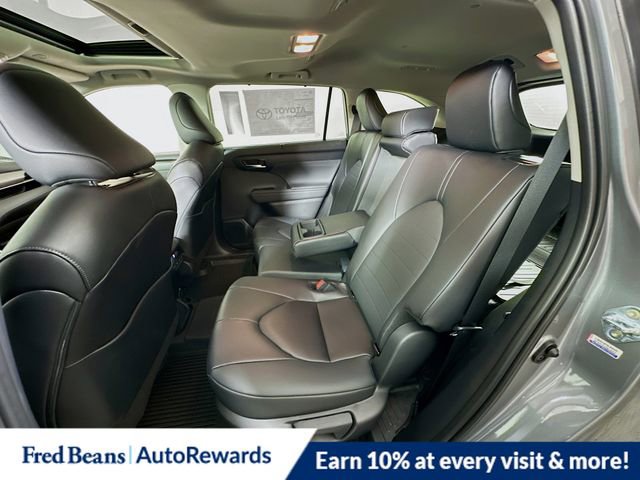 New 2026 Toyota Highlander XLE image 27