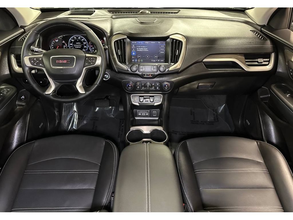 Used 2024 GMC Terrain Denali w/ Denali Premium Package AWD/4WD image 23