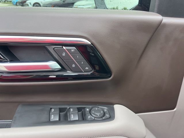 Used 2025 Chevrolet Tahoe LT w/ Comfort Package RWD image 15