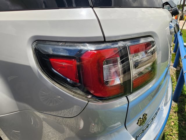 Used 2016 GMC Acadia Denali FWD image 4