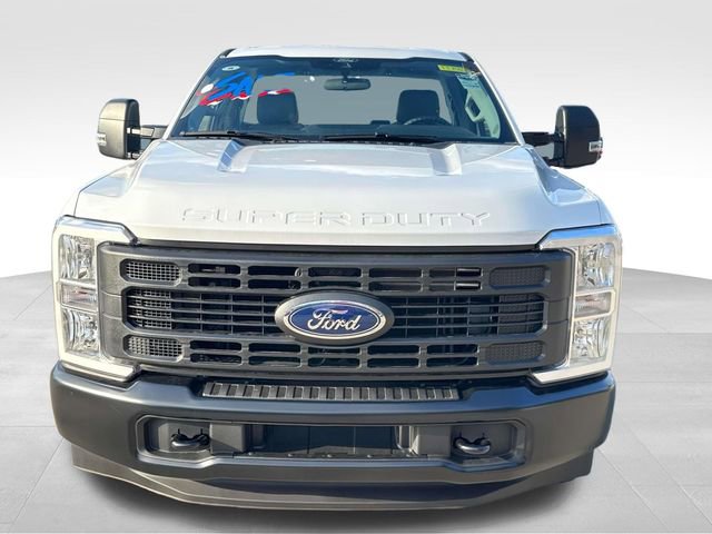 New 2026 Ford F350 XL image 2
