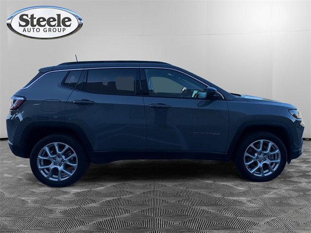 Used 2023 Jeep Compass Latitude image 6