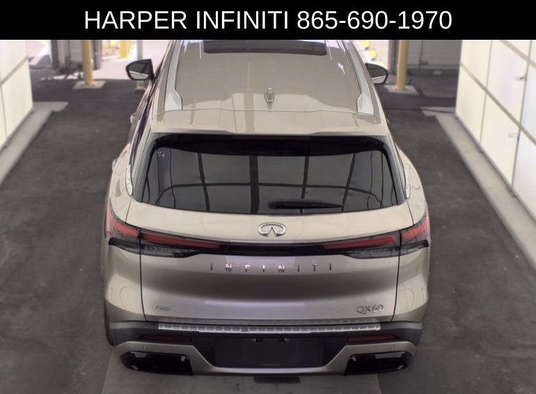 Used 2023 INFINITI QX60 Luxe w/ Performance Audio Package AWD/4WD image 11