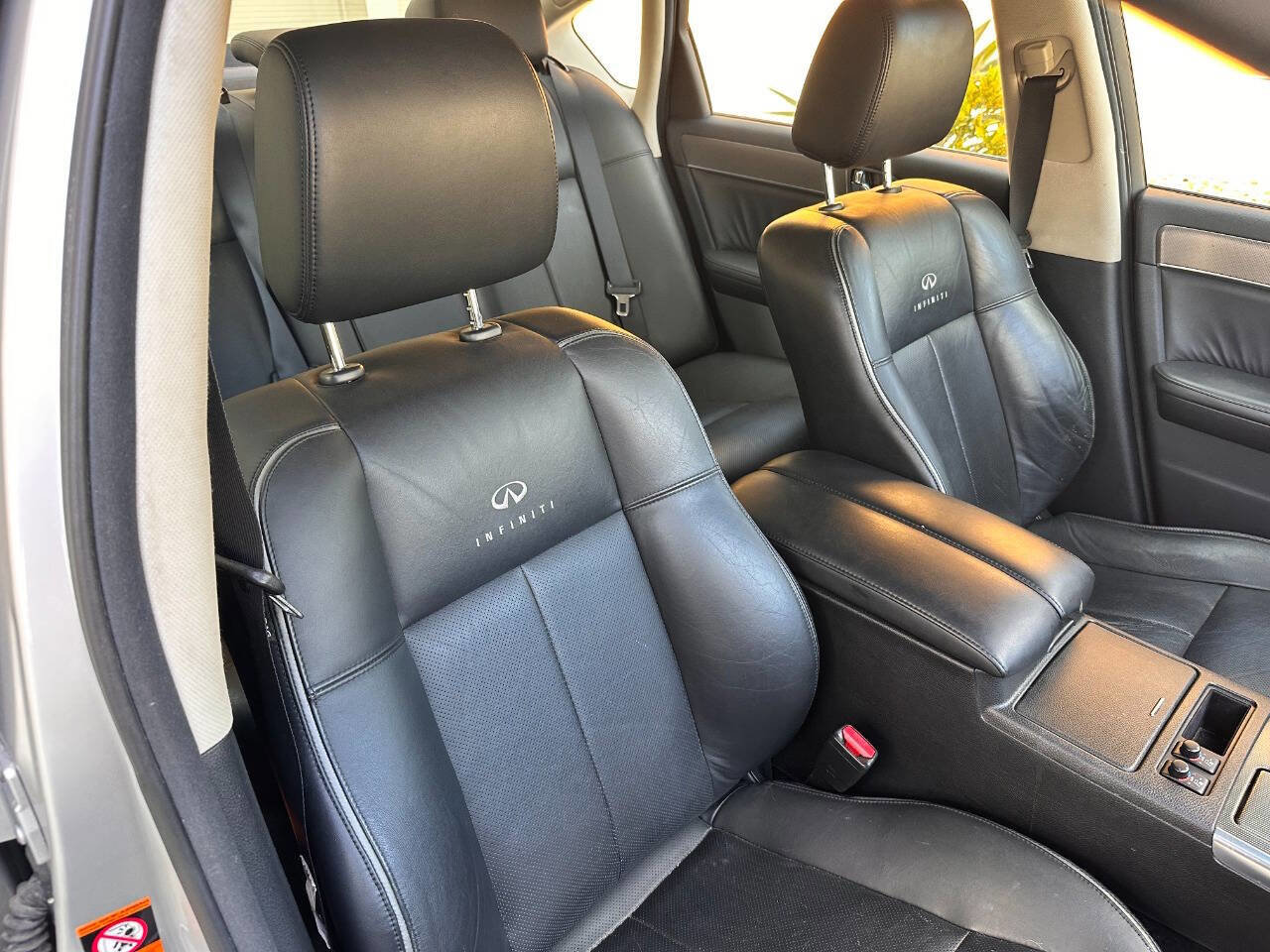 Used 2008 INFINITI M45 w/ Technology Pkg RWD image 60