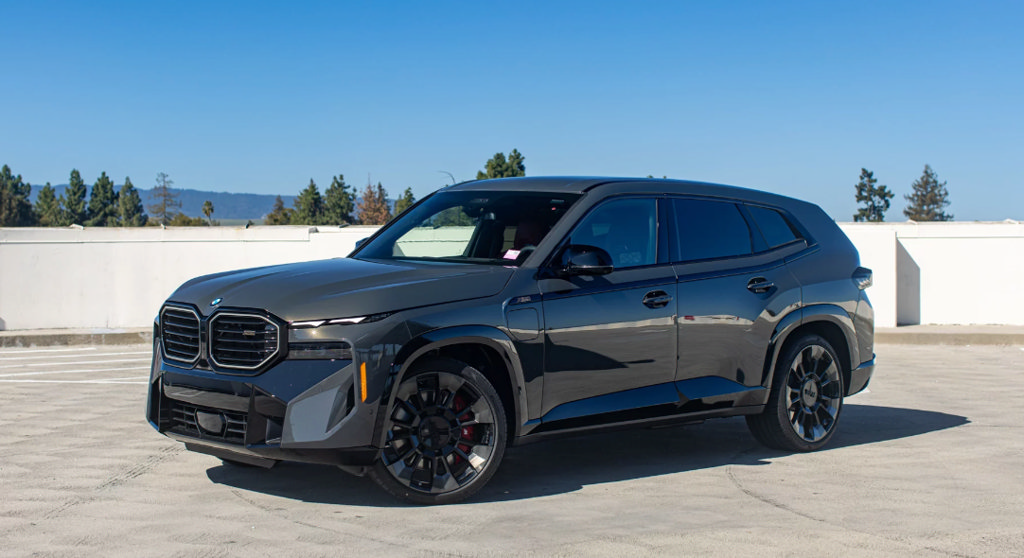 Used 2023 BMW XM AWD/4WD image 2
