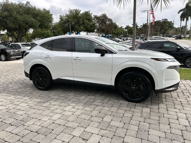 Used 2025 Nissan Murano SV AWD/4WD image 15