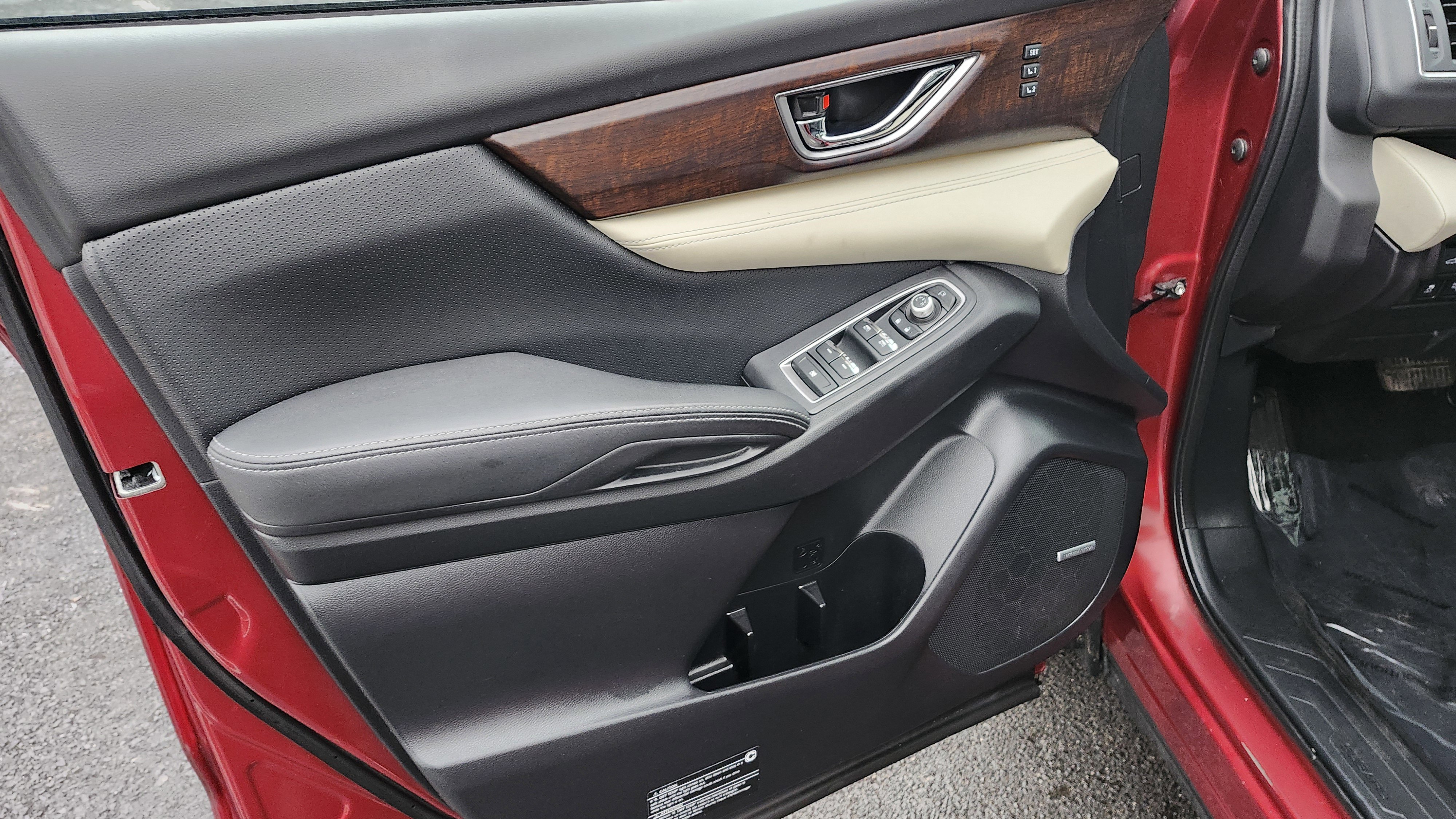 Used 2022 Subaru Ascent Touring w/ Popular Package #2A image 27