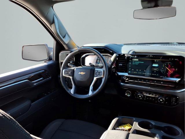 Used 2024 Chevrolet Silverado 1500 LT AWD/4WD image 9