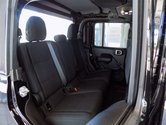 Certified 2023 Jeep Gladiator Sport AWD/4WD image 30