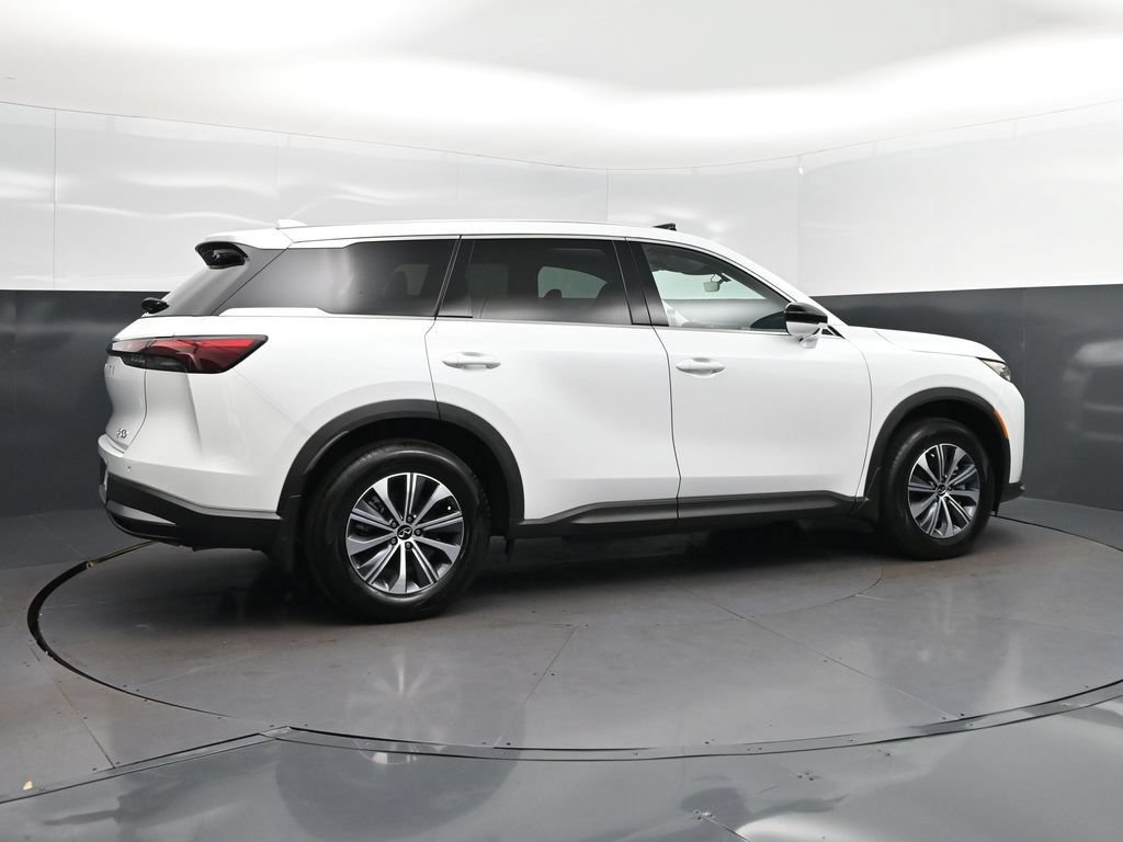 Certified 2026 INFINITI QX60 Pure w/ Cargo Package FWD image 8
