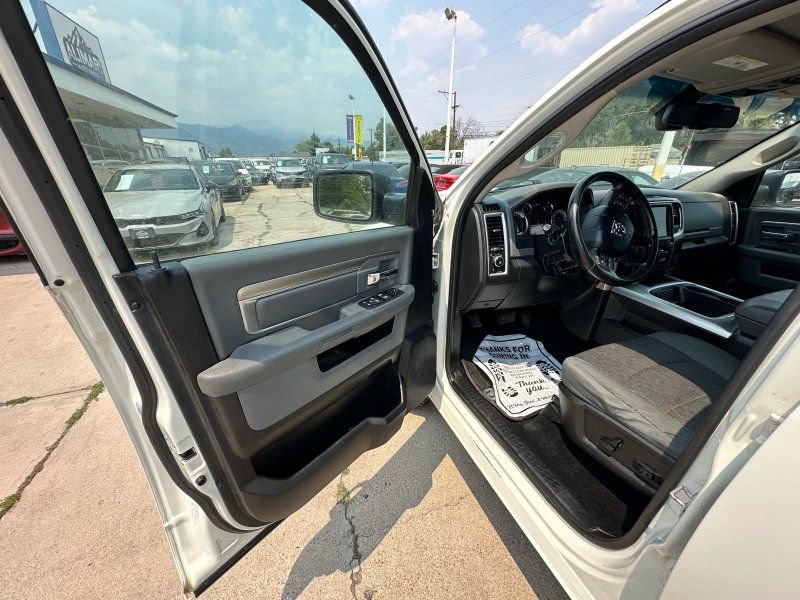 Used 2016 RAM 1500 SLT RWD image 13