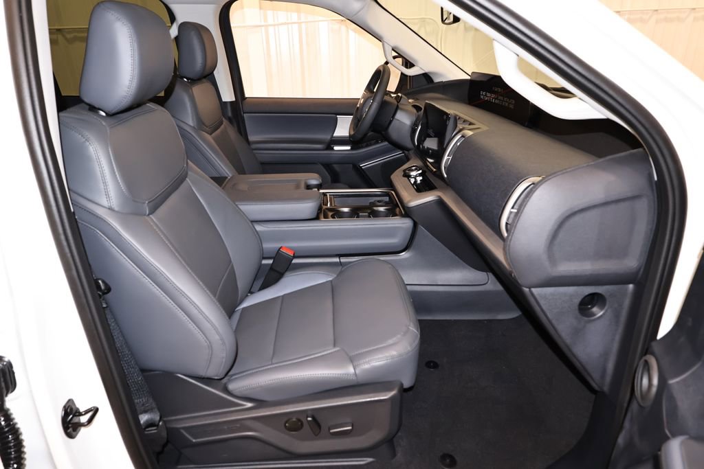 New 2026 Ford Expedition Active AWD/4WD image 19