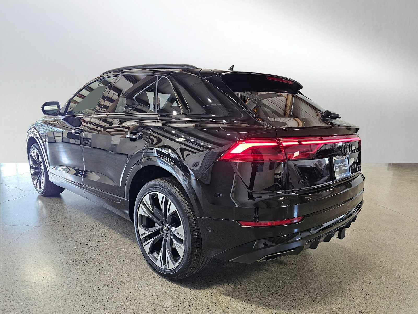 New 2025 Audi Q8 Premium Plus AWD/4WD image 5