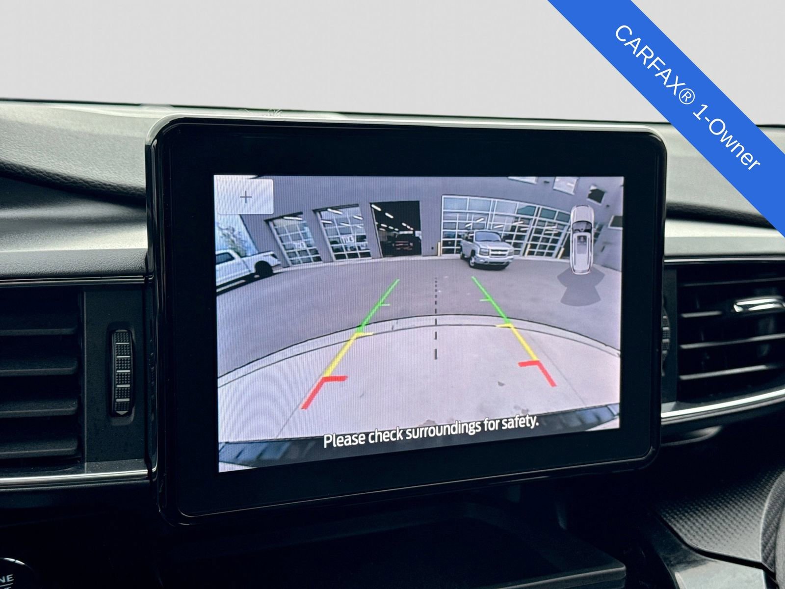 Used 2024 Ford Explorer ST-Line w/ Class IV Trailer Tow Package AWD/4WD image 35