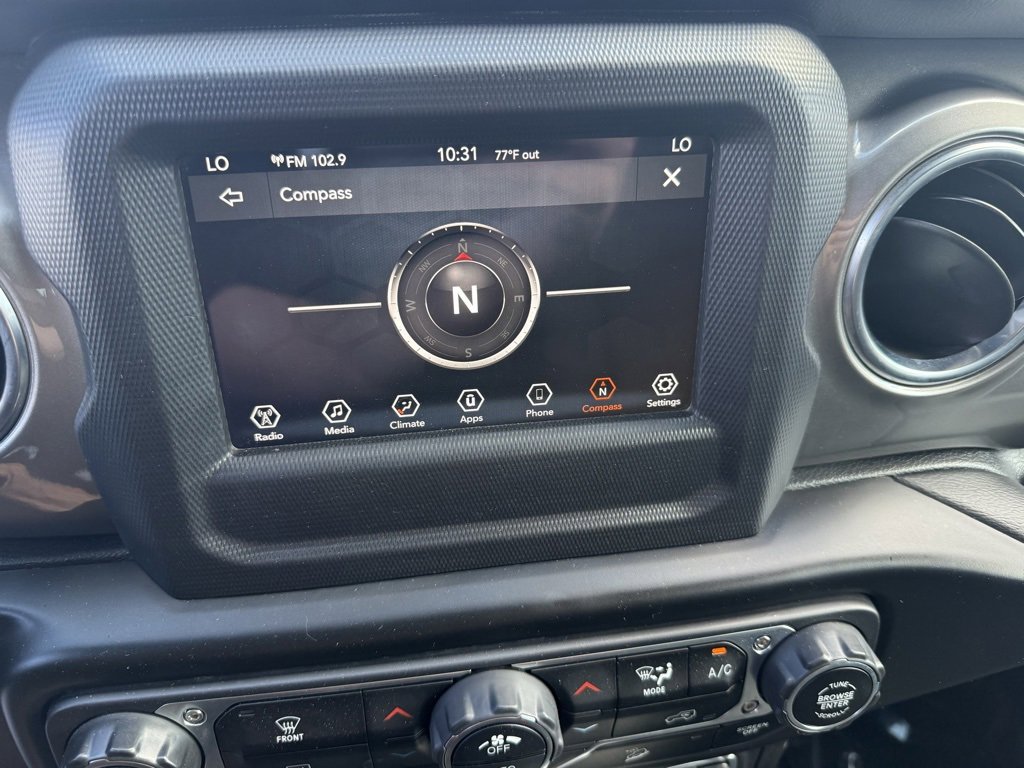 Used 2020 Jeep Wrangler Unlimited Sahara image 27