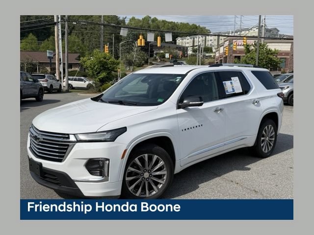 Used 2023 Chevrolet Traverse Premier FWD image 1