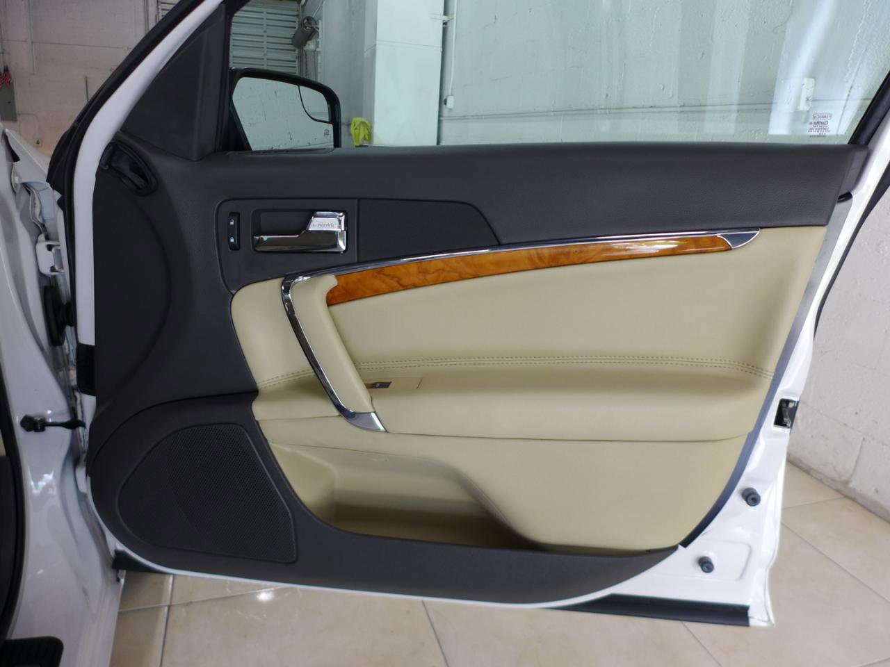 Used 2011 Lincoln MKZ FWD image 63