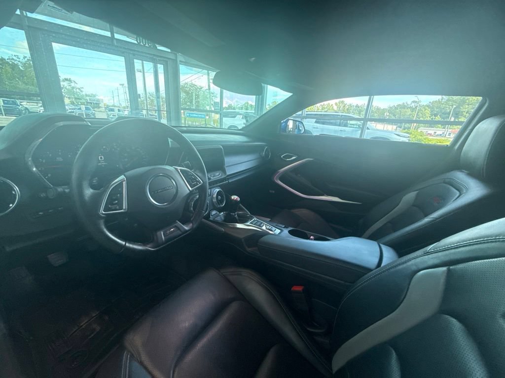 Used 2017 Chevrolet Camaro SS RWD image 19
