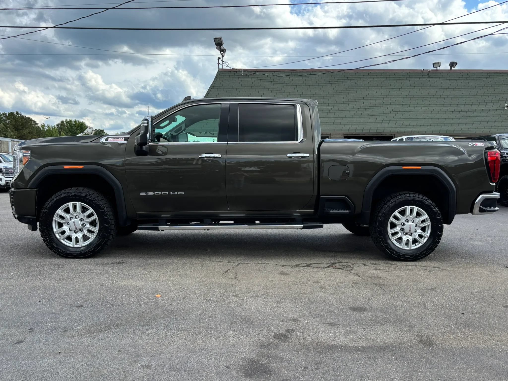 Used 2022 GMC Sierra 2500 SLT AWD/4WD image 8