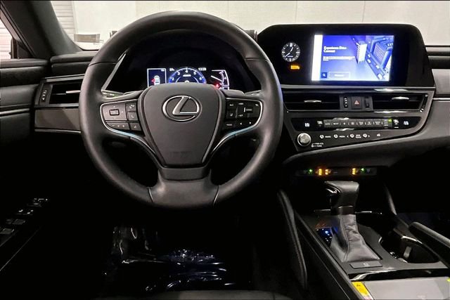 Used 2024 Lexus ES 350 w/ Premium Package image 5