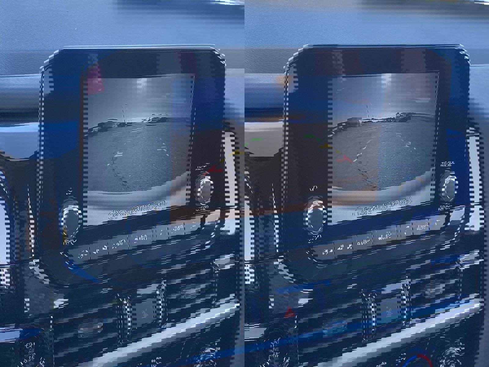 New 2025 Nissan Pathfinder SV image 28