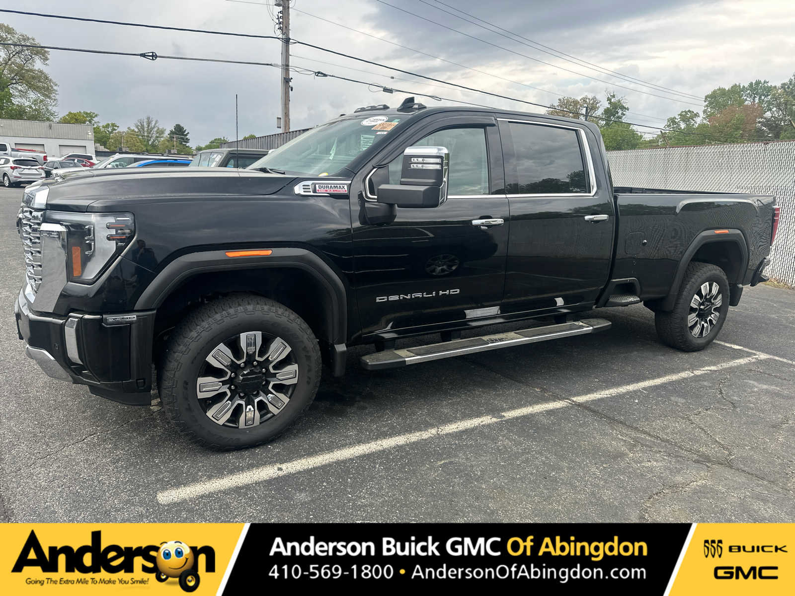 Used 2024 GMC Sierra 3500 Denali w/ Denali Reserve Package AWD/4WD image 1