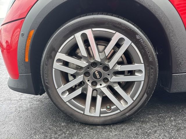 Used 2025 MINI Cooper 2-Door Hardtop image 10