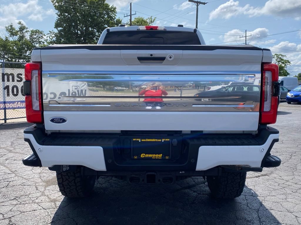 Used 2023 Ford F350 Platinum w/ Tremor Off-Road Package AWD/4WD image 3