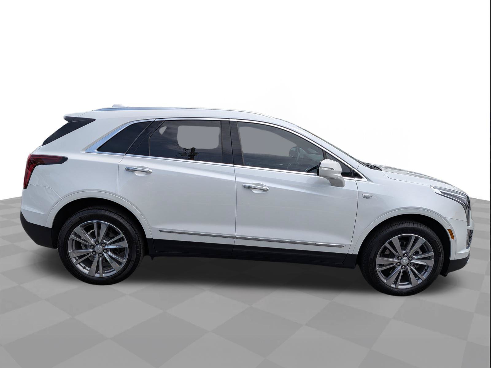 Certified 2024 Cadillac XT5 Premium Luxury FWD image 3