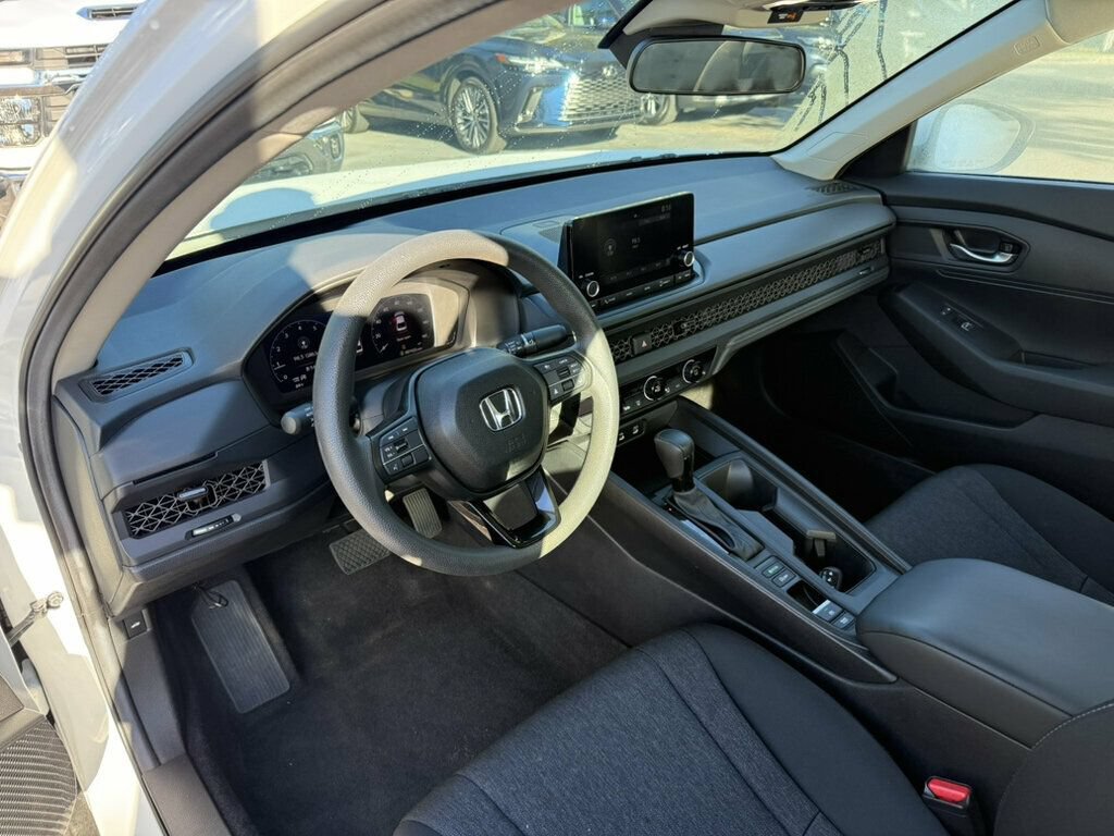 Used 2025 Honda Accord LX image 3